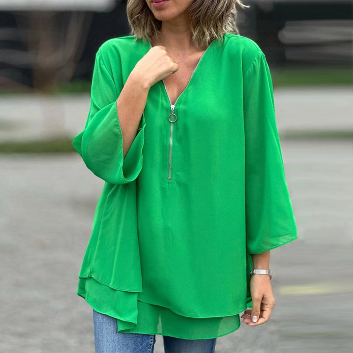 Lola - V-Neck Flowy Zipped Top
