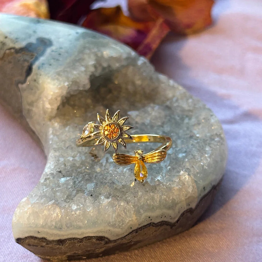 Flower & Bee