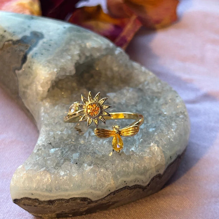 Flower & Bee