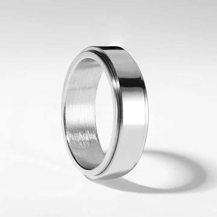 Lunar & Onyx Orbit rings